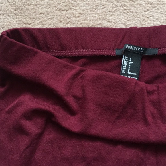 Forever 21 Pencil Skirt maroon color - Picture 3 of 3